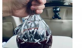 每天哈哈哈是什么病